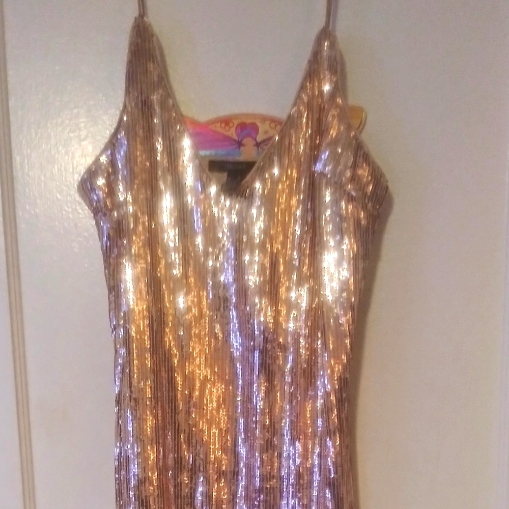 ✨✨GOLD SHIMMER GALA DRESS✨